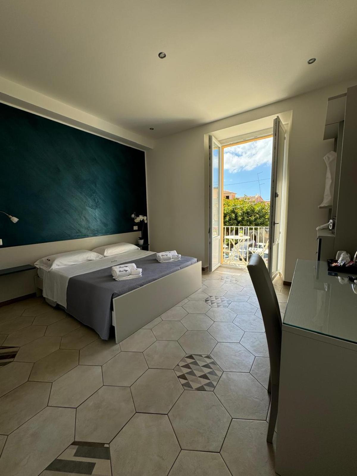 Don Ugo Luxury Gasthof Tropea